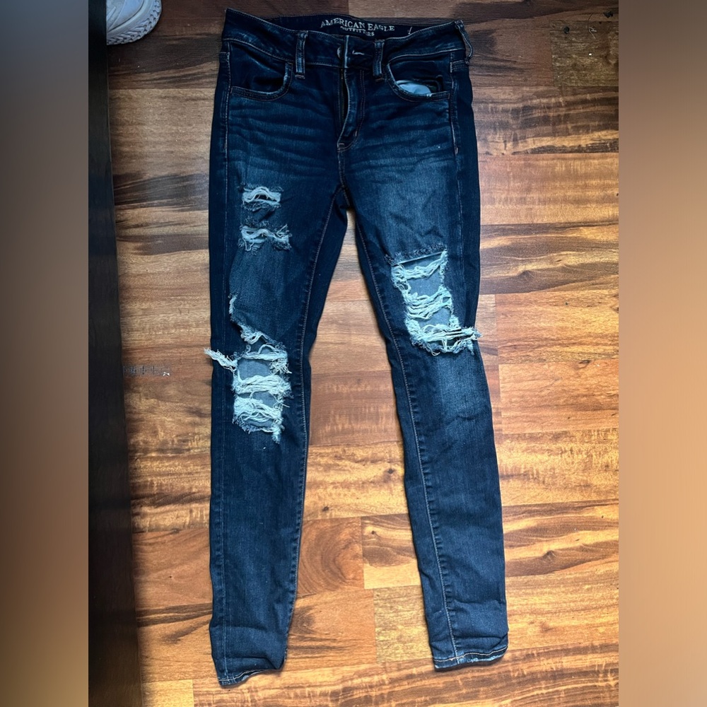 dark blue AE size 4 ripped leggings